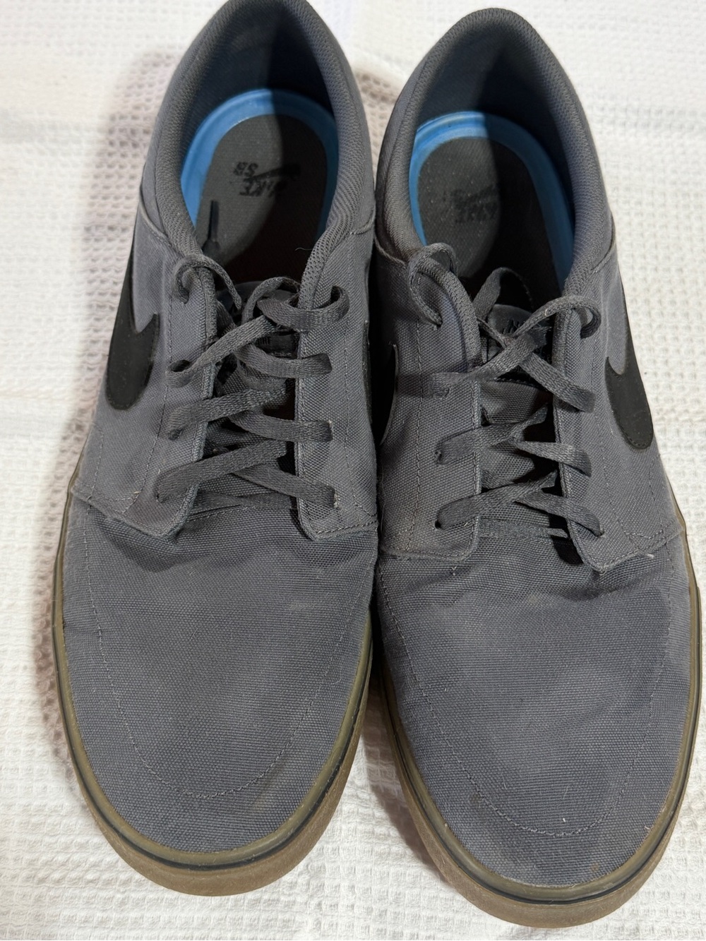 Nike Men's Gray Canvas Sneakers with Black Swoosh